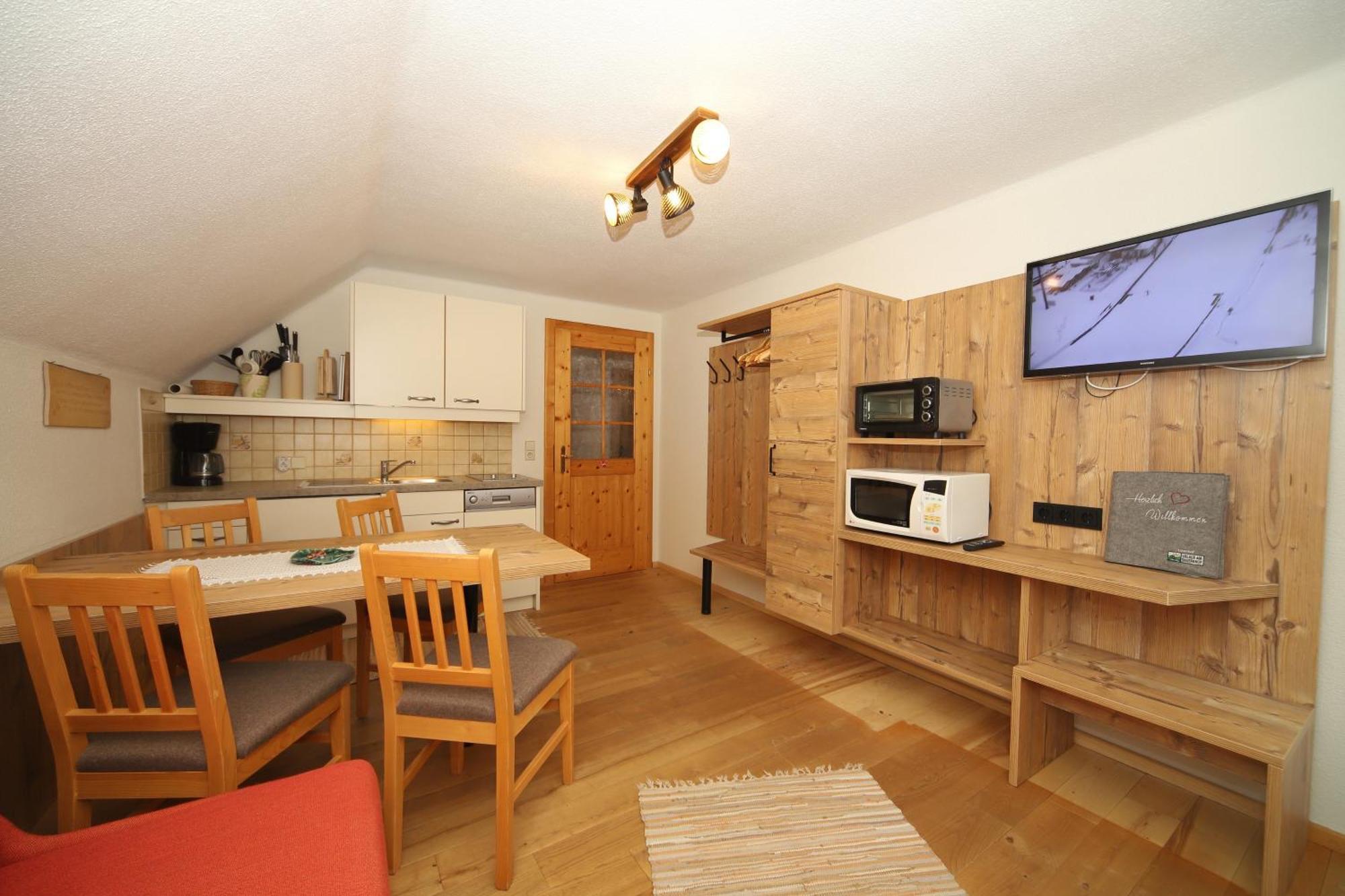Linarhof Apartment Urlaub Am Bio Bauernhof Haus im Ennstal Ruang foto
