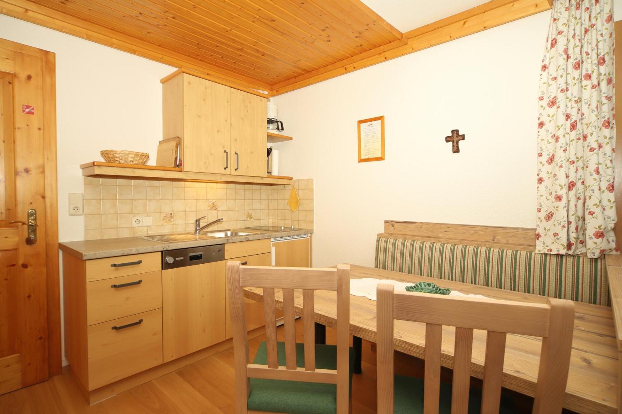 Linarhof Apartment Urlaub Am Bio Bauernhof Haus im Ennstal Ruang foto