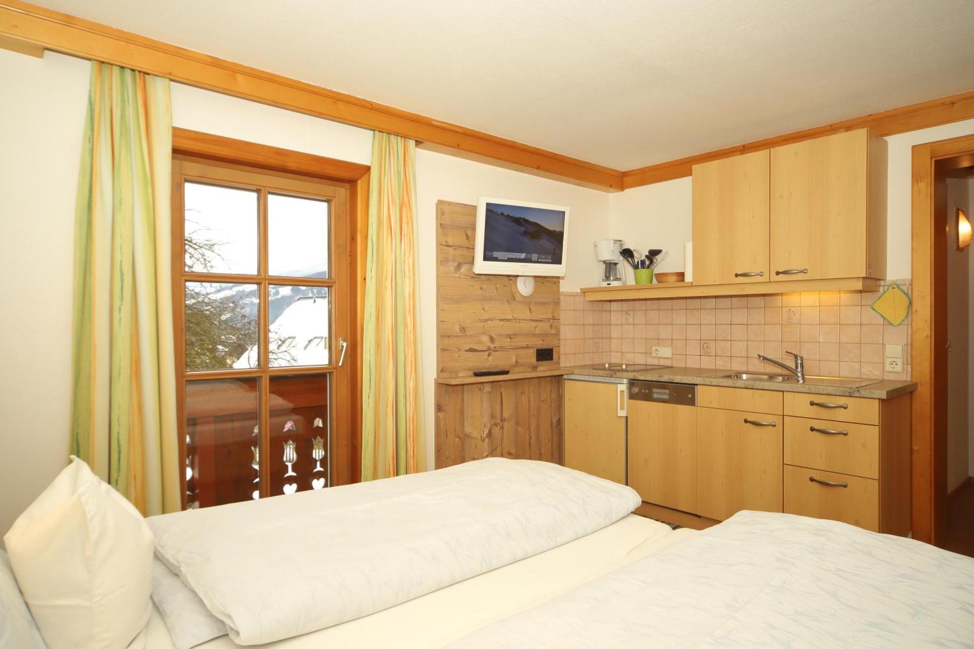 Linarhof Apartment Urlaub Am Bio Bauernhof Haus im Ennstal Ruang foto