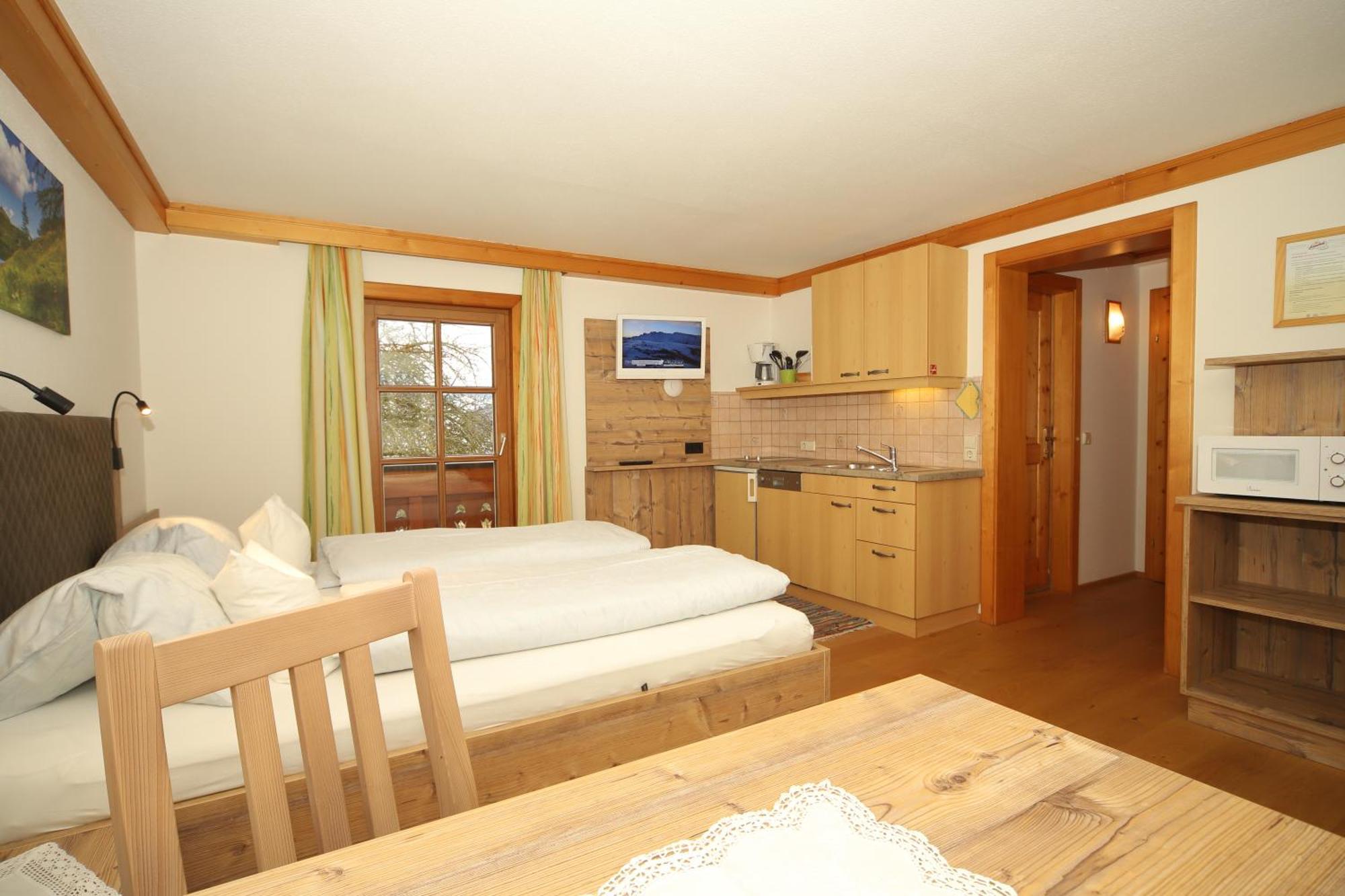 Linarhof Apartment Urlaub Am Bio Bauernhof Haus im Ennstal Ruang foto