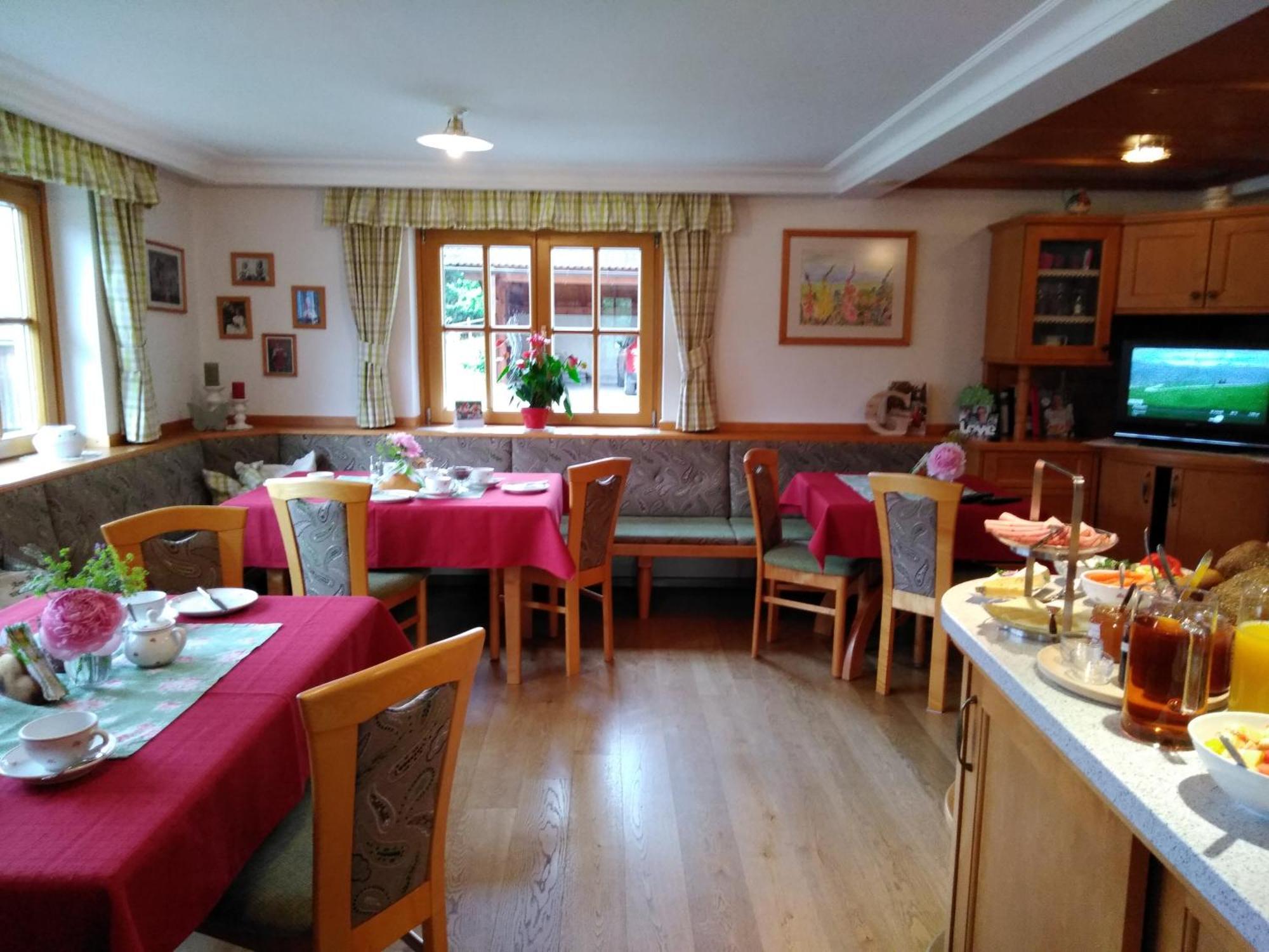 Linarhof Apartment Urlaub Am Bio Bauernhof Haus im Ennstal Bagian luar foto