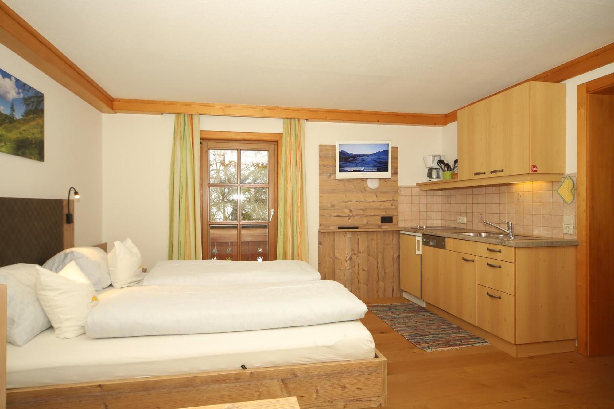 Linarhof Apartment Urlaub Am Bio Bauernhof Haus im Ennstal Bagian luar foto