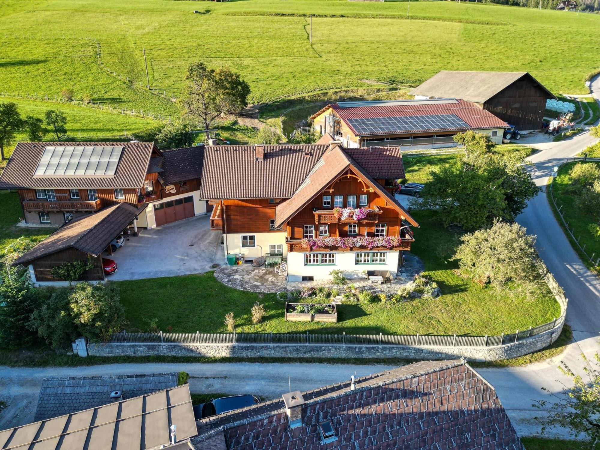 Linarhof Apartment Urlaub Am Bio Bauernhof Haus im Ennstal Bagian luar foto