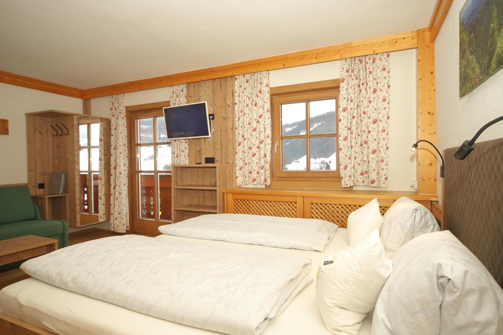 Linarhof Apartment Urlaub Am Bio Bauernhof Haus im Ennstal Bagian luar foto